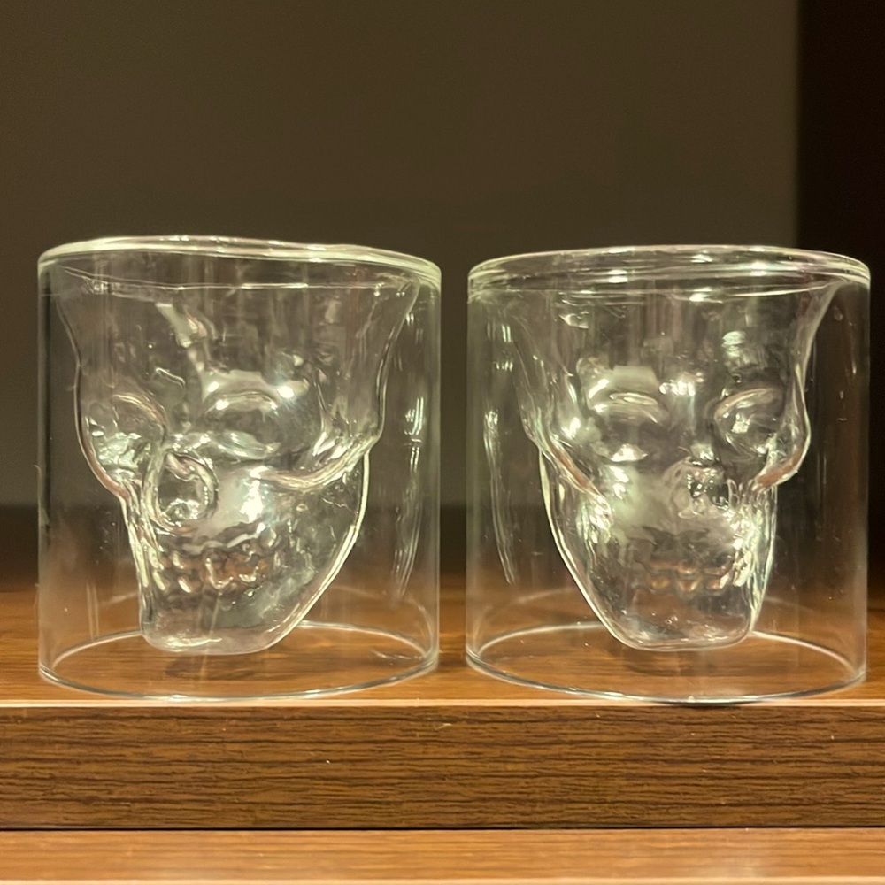 2 SKULL shaped insulated glasses